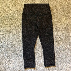 Lululemon crop 21in luxtreme